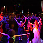 DJ Fabian Jardin, Party in Theater der Träume in Düsseldorf, DJ NRW und Umgebung, DJ Neuss mit HyperTonLicht, Hochzeits DJ