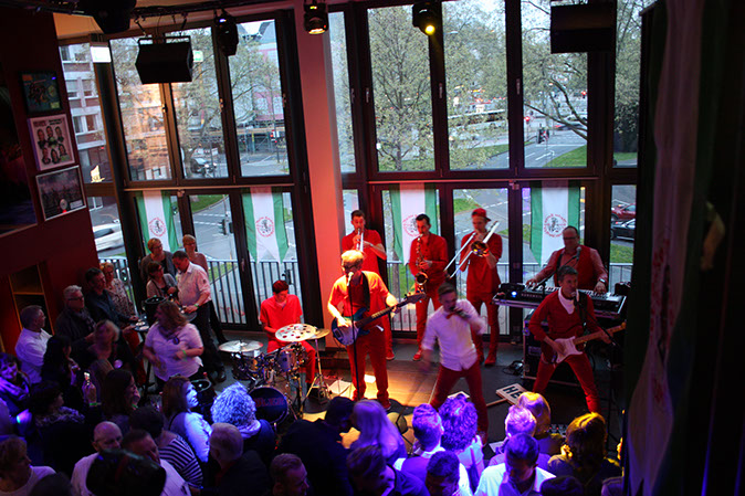 DJ Köln Malzmühle mit Jan von Werth mit DJ Fabain Jardin für Tanz in den Mai in Köln