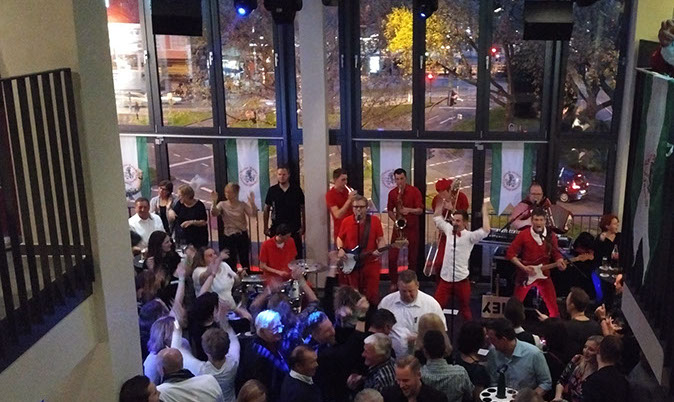 DJ Köln Malzmühle mit Jan von Werth mit DJ Fabain Jardin für Tanz in den Mai