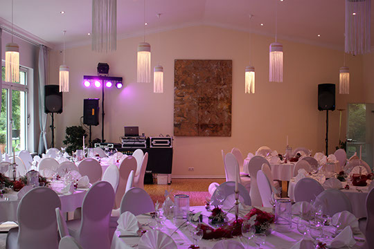 Schlosshotel Bornheim mit DJ Fabian Jardin der perfekte Hochzeits DJ