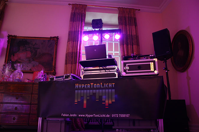 Schloss Auel mit DJ Fabian Jardin in NRW der Mobile Party DJ in Schloss Auel