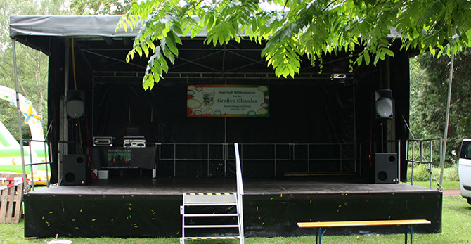 DJ Paket Deluxe bei GGKG in Hürth Gleuel mit DJ Fabian Jardin aus Hürth für 300 Personen