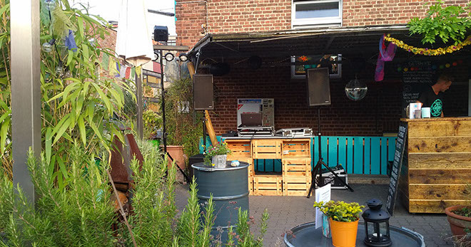 DJ Düsseldorf in Location Bora Bora mit DJ Fabain Jardin und HyperTonLicht in ganz NRW vertreten