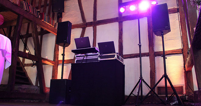 DJ für Hochzeitsfeier in Siegburg, Siegerland, DJ Fabian Jardin in ganz NRW, Frechen, Hürth, Bonn, Köln, Hochzeitsdj, Geburtstagsfeier